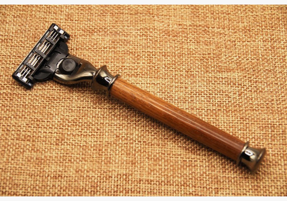 Rasoir Gilette Mach3 en douelle de barrique