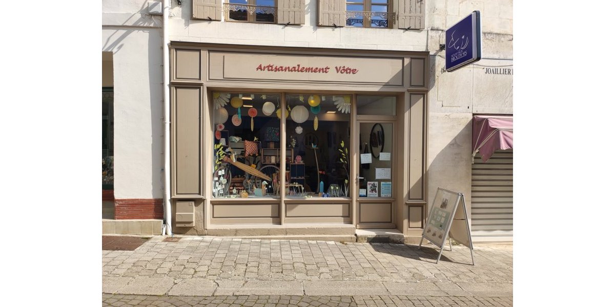 Artisanalement Votre – Collectif de créateurs