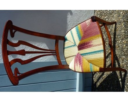 Paillage polychrome asymétrique sur monture Art Déco