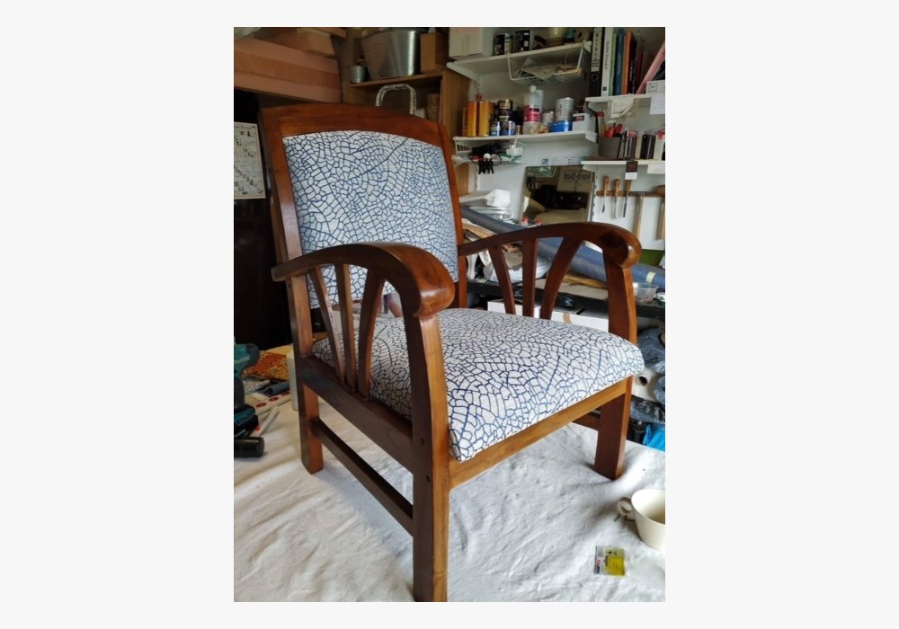 Pascale REY / L’ATELIER TAPISSIER - restauration d’un fauteuil de style colonial