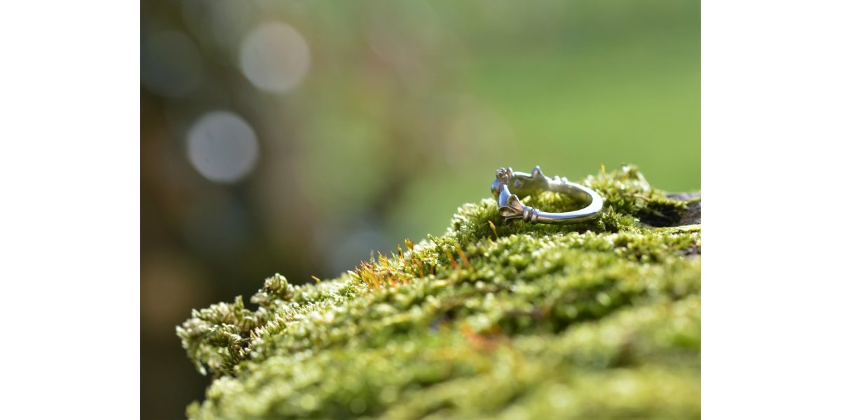 bague Mani in fede - inspiration médiévale