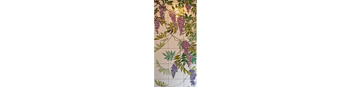 Emaux cloisonnés sur carreaux de faïence