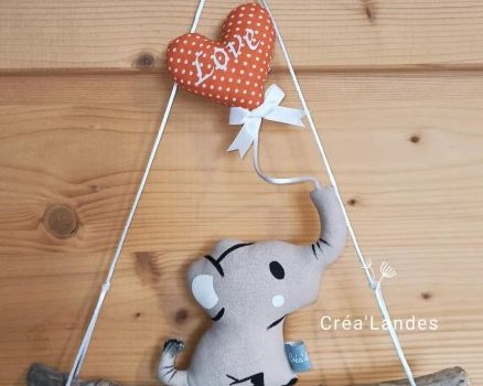 Suspension éléphant et son ballon