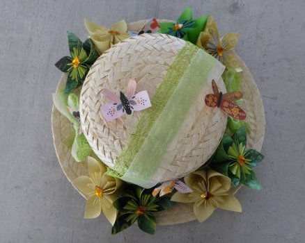 Chapeau champêtre avec fleurs Sakura en origami