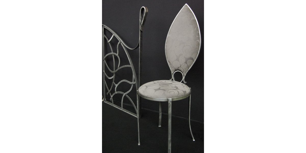 Chaise acier et fer forgé