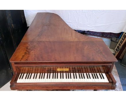 PIANO A QUEUE PLEYEL 1836 (acajou de Cuba ronceux)