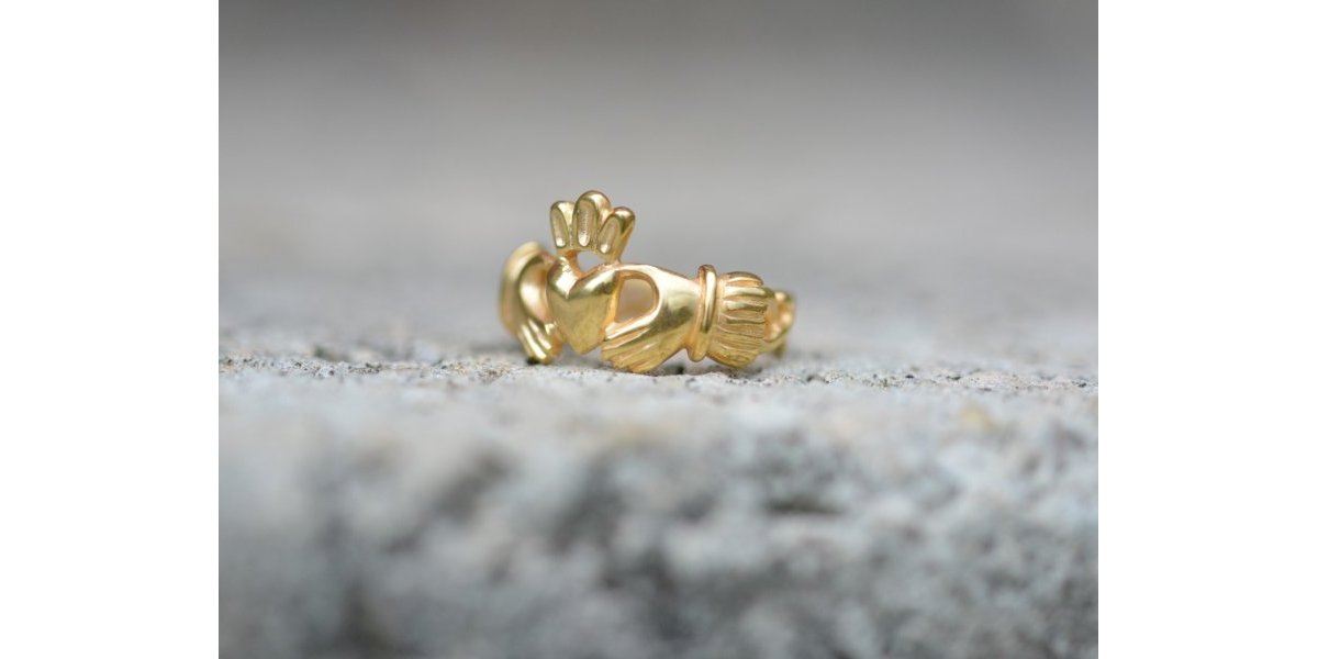 bague Claddagh - inspiration médiévale
