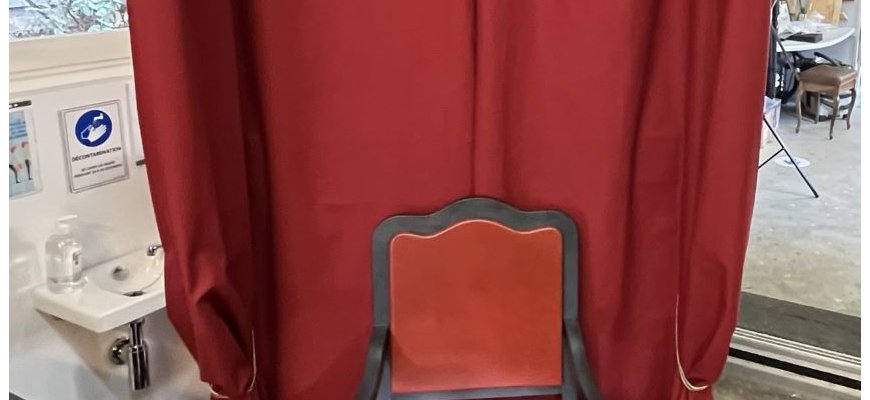 MOBILIER