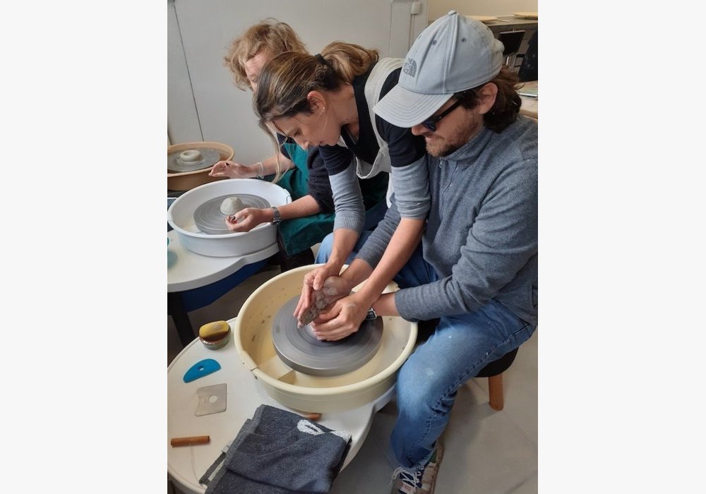 Atelier initiation au tour et modelage disponible