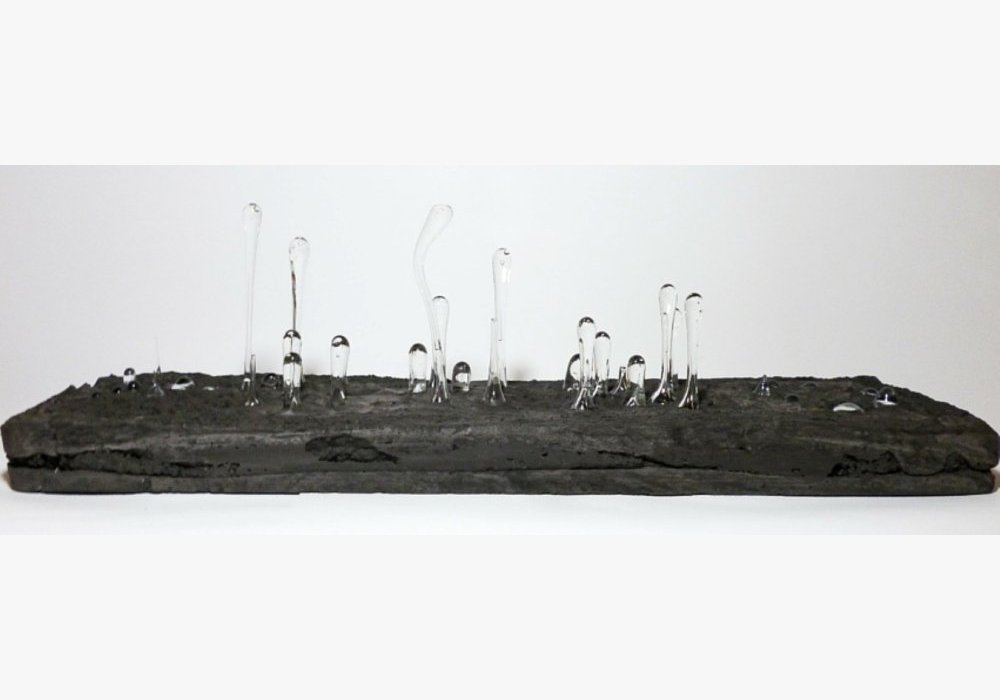 Marine BIDOUX / VERRE & SÉRIGRAPHIE - Si l’eau pouvait pousser - verre sur semelle béton