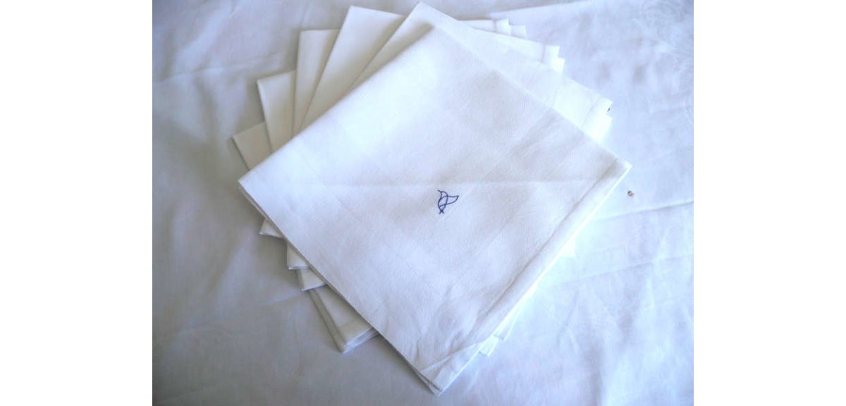 Serviettes brodées
