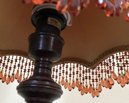 perles frangées sur dôme parapluie