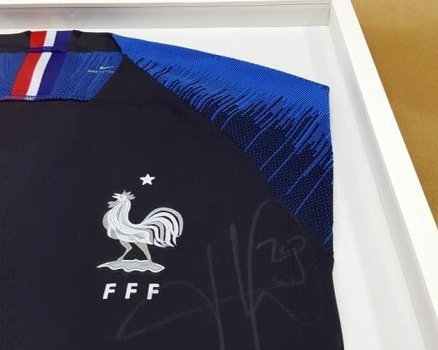 Maillot dédicacé de l’équipe de France de foot
