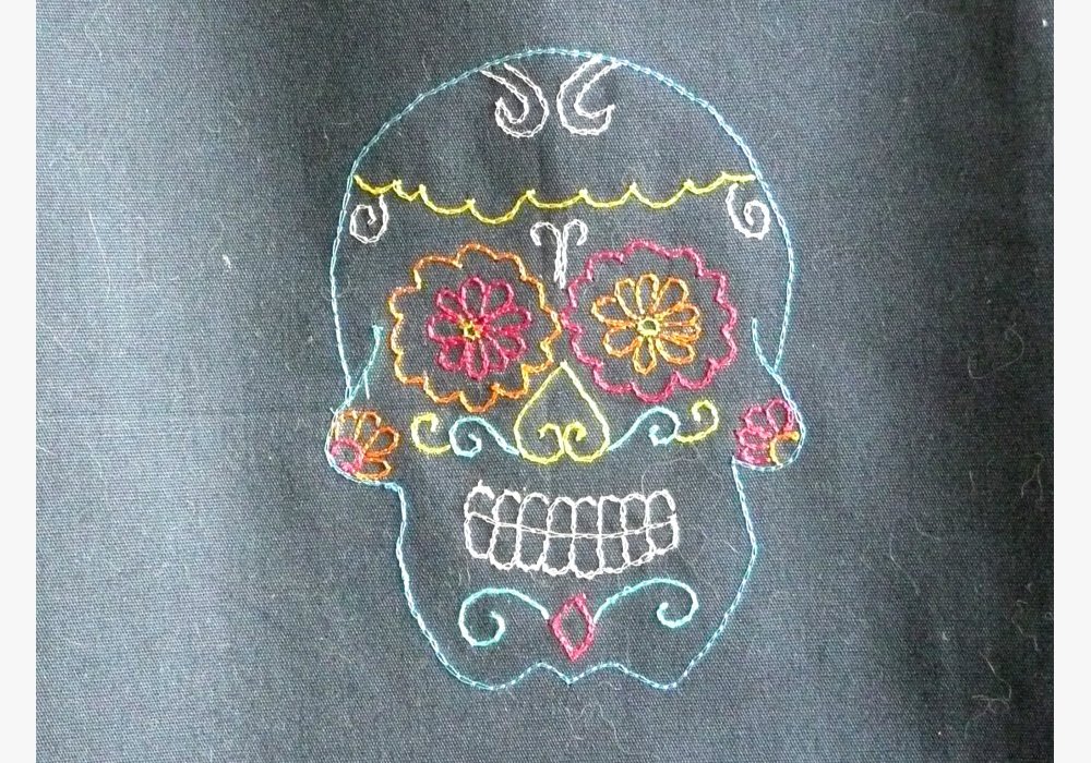 Broderie à la main au point de Beauvais