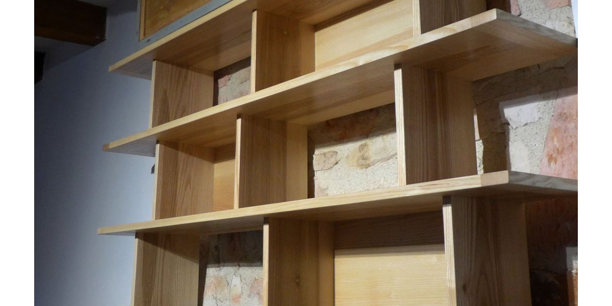 Bibliothèque en frêne