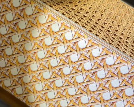 Cannage véritable et tissu de créatrice française en trompe l’œil 