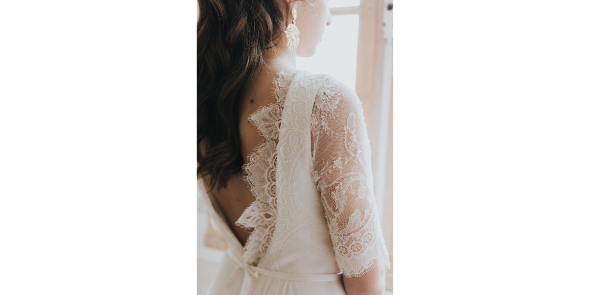 Robe de mariée dos nu - Bordeaux