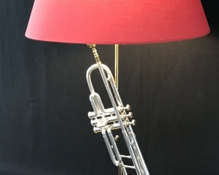 lampe trompette 